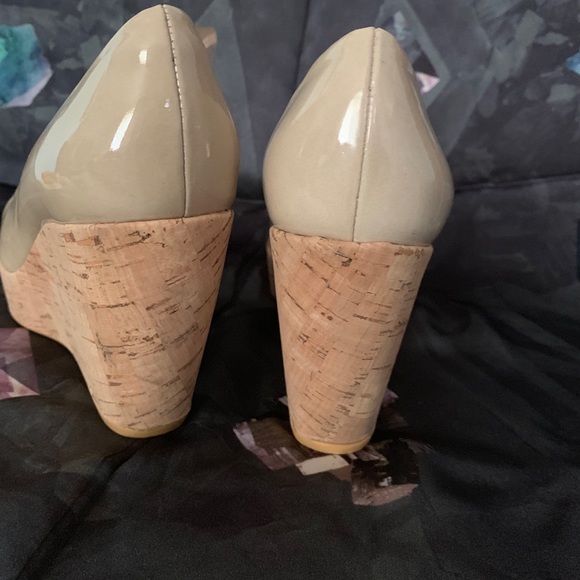 Stuart Weitzman Pumps - Picture 4 of 7